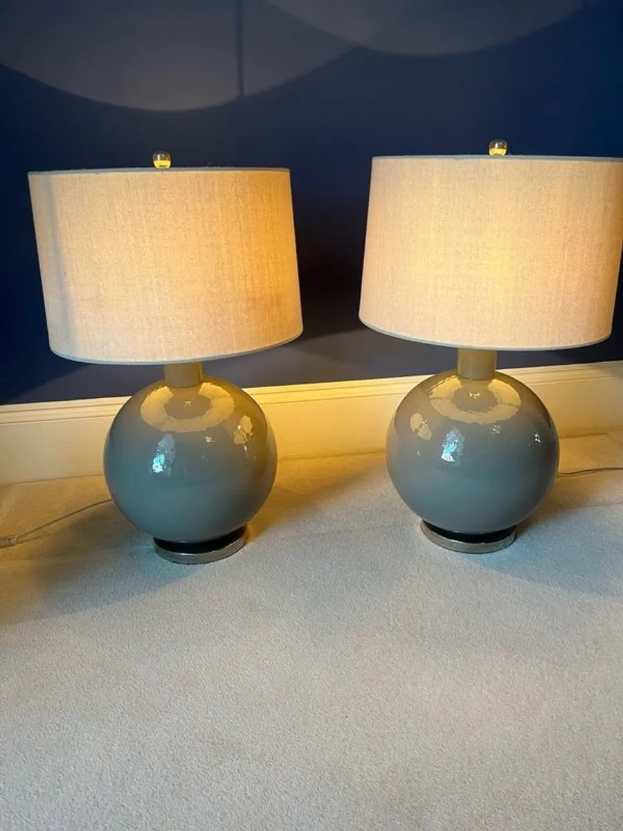 Matching table lamps - Image 1