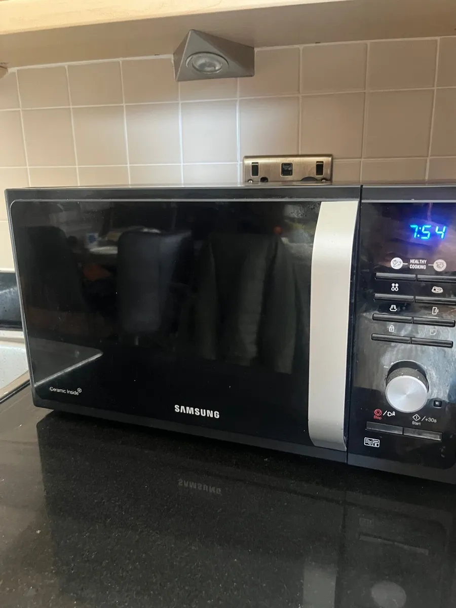Samsung Microwave - Image 3