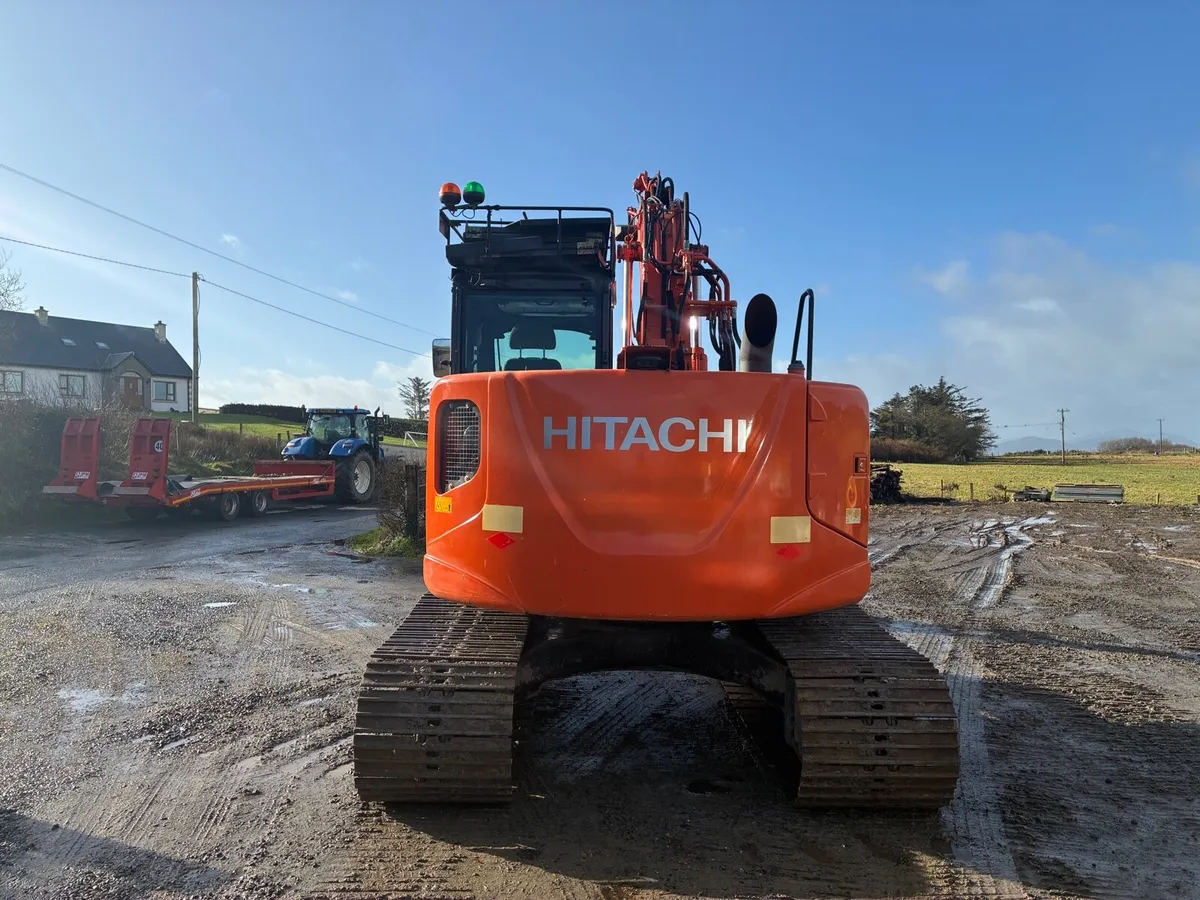 Hitachi zx135-5 - Image 3