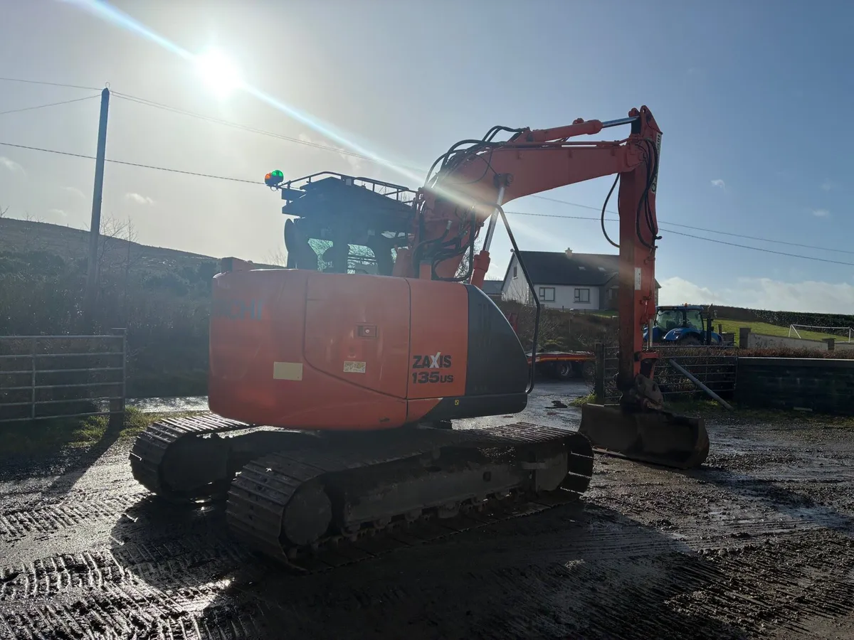 Hitachi zx135-5 - Image 4