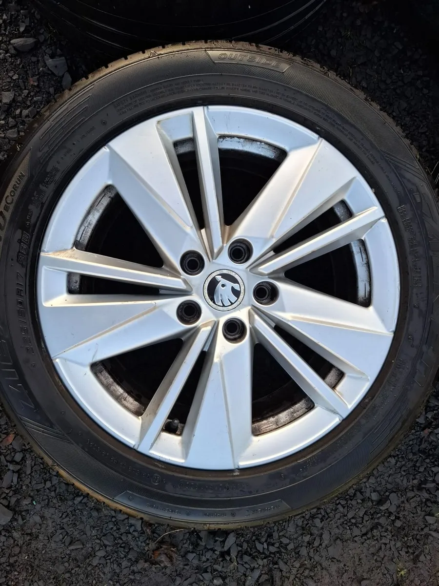 17" Genuine Skoda Alloys with tyres - Image 1