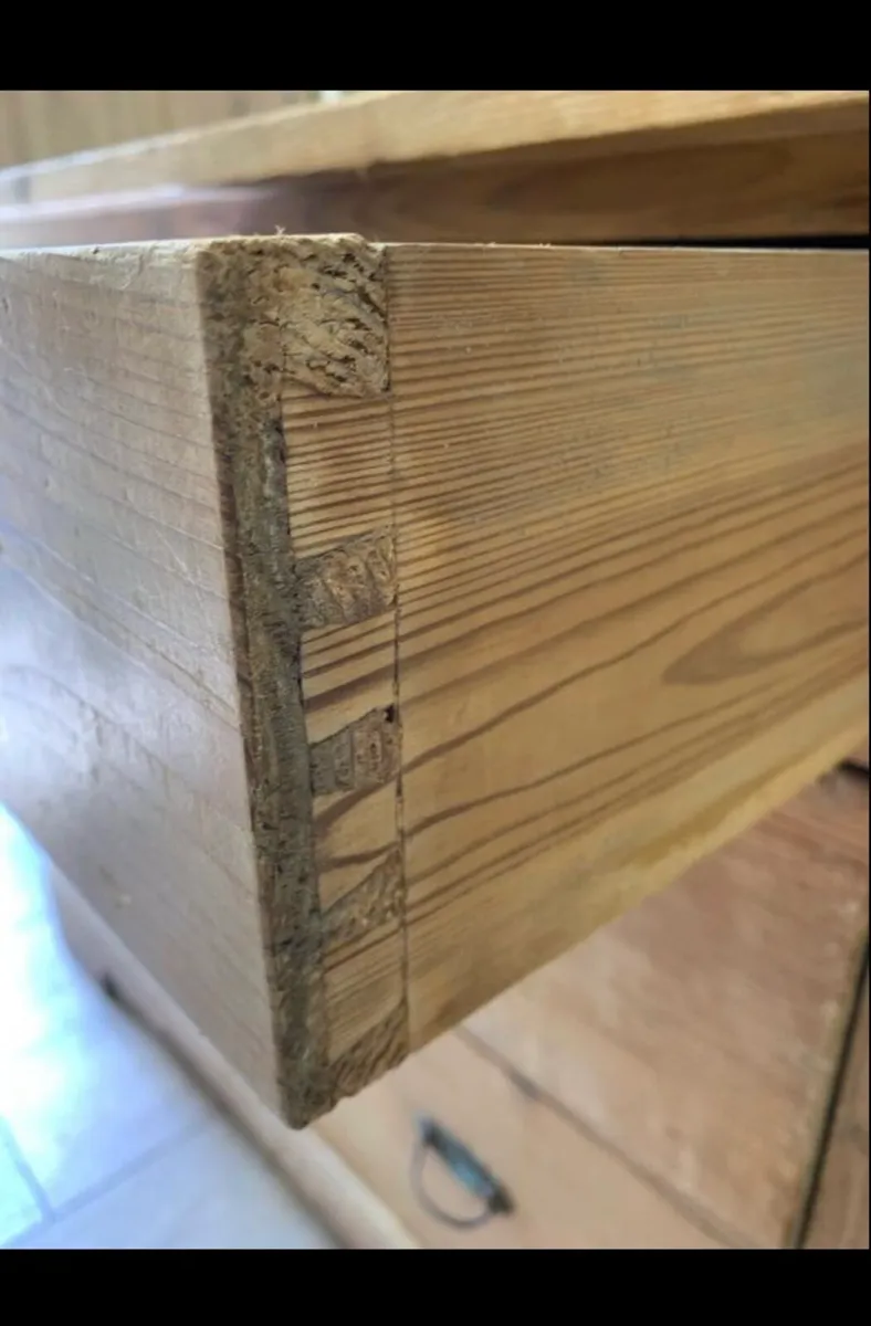 Antique pine set of drawers - Image 3