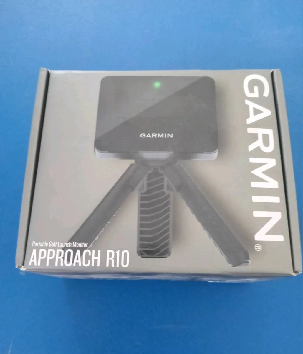 Garmin Approach R10 Golf Launch Monitor - Perfect - Image 1