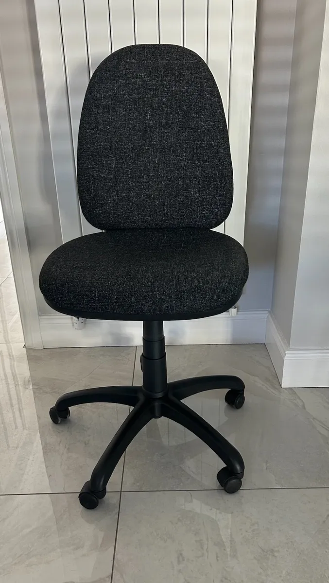 Ergonomic Office Chair - Image 2
