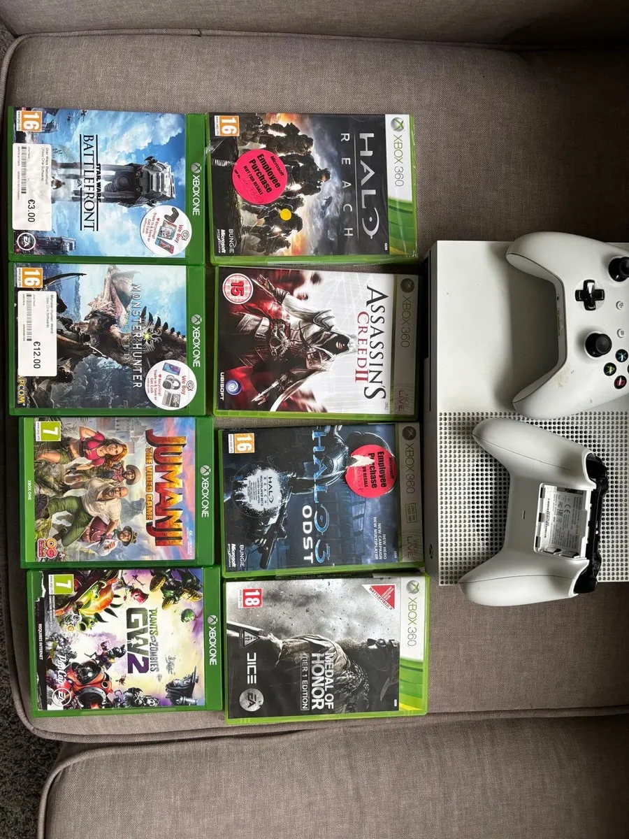 Xbox One S with 2 controllers and 8 games