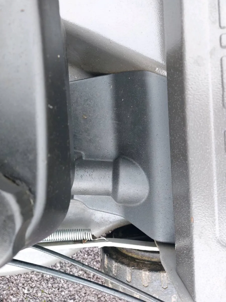 Weibang 537 Pro Lawnmower - Image 4