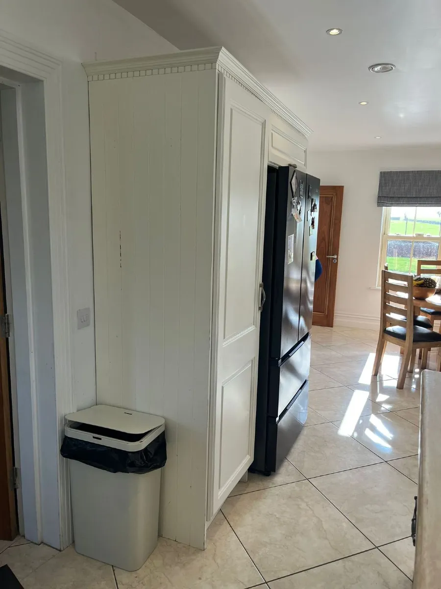 American Fridge surround with pantry - Image 3