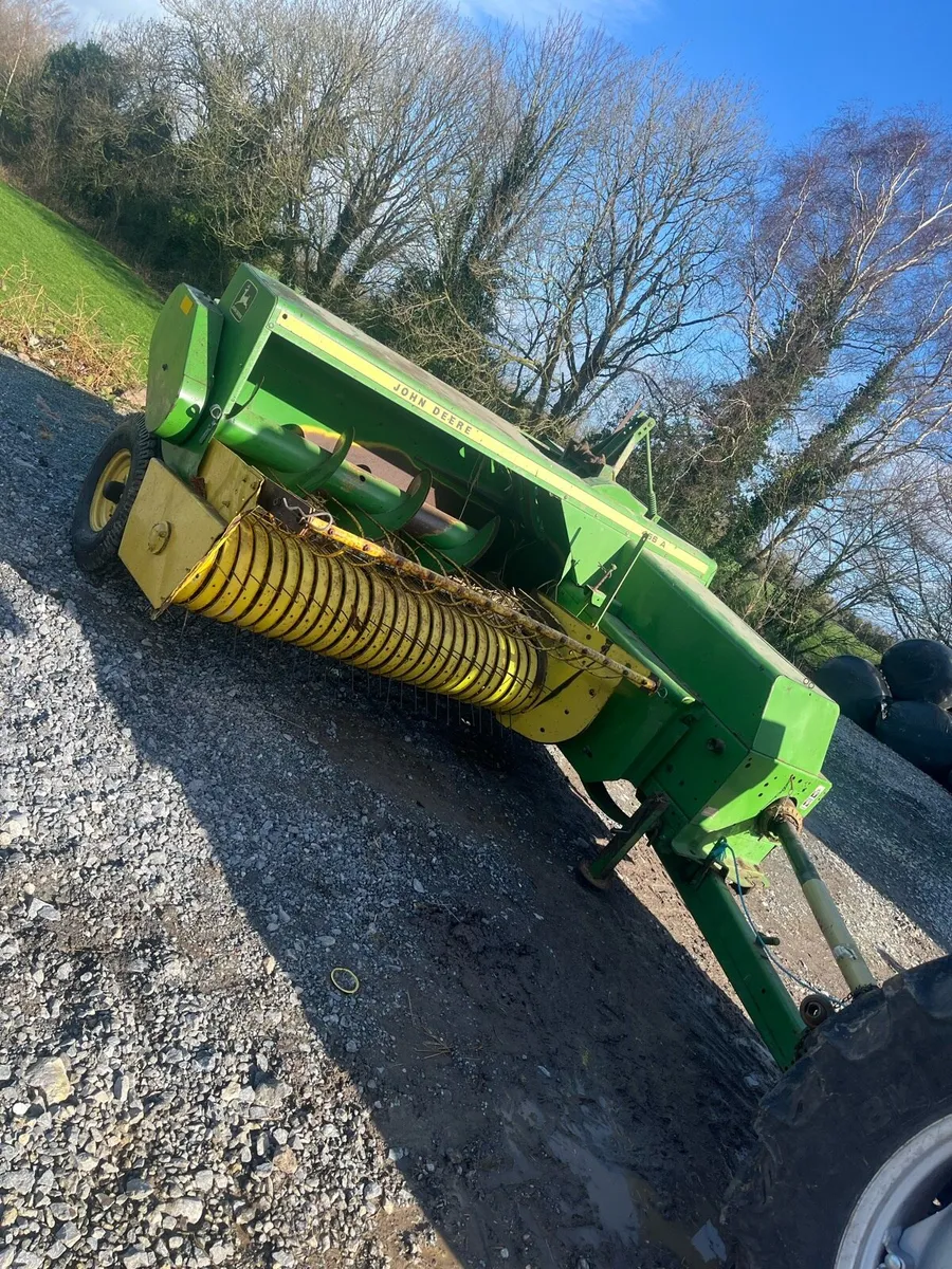 Johndeer square baler - Image 1