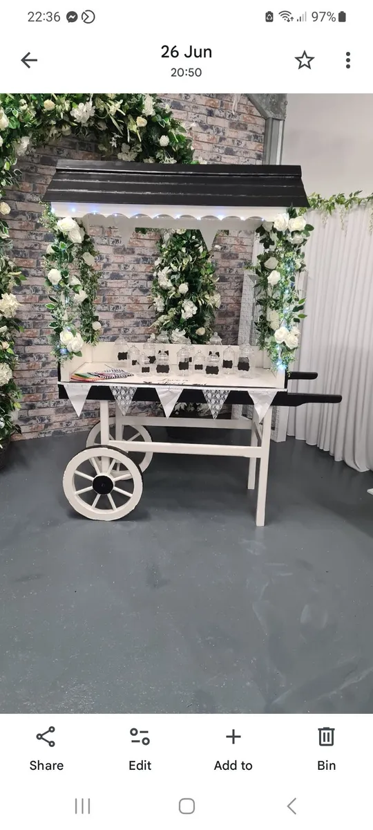 For sale Throne red carpet & sweetcart all on pack - Image 2