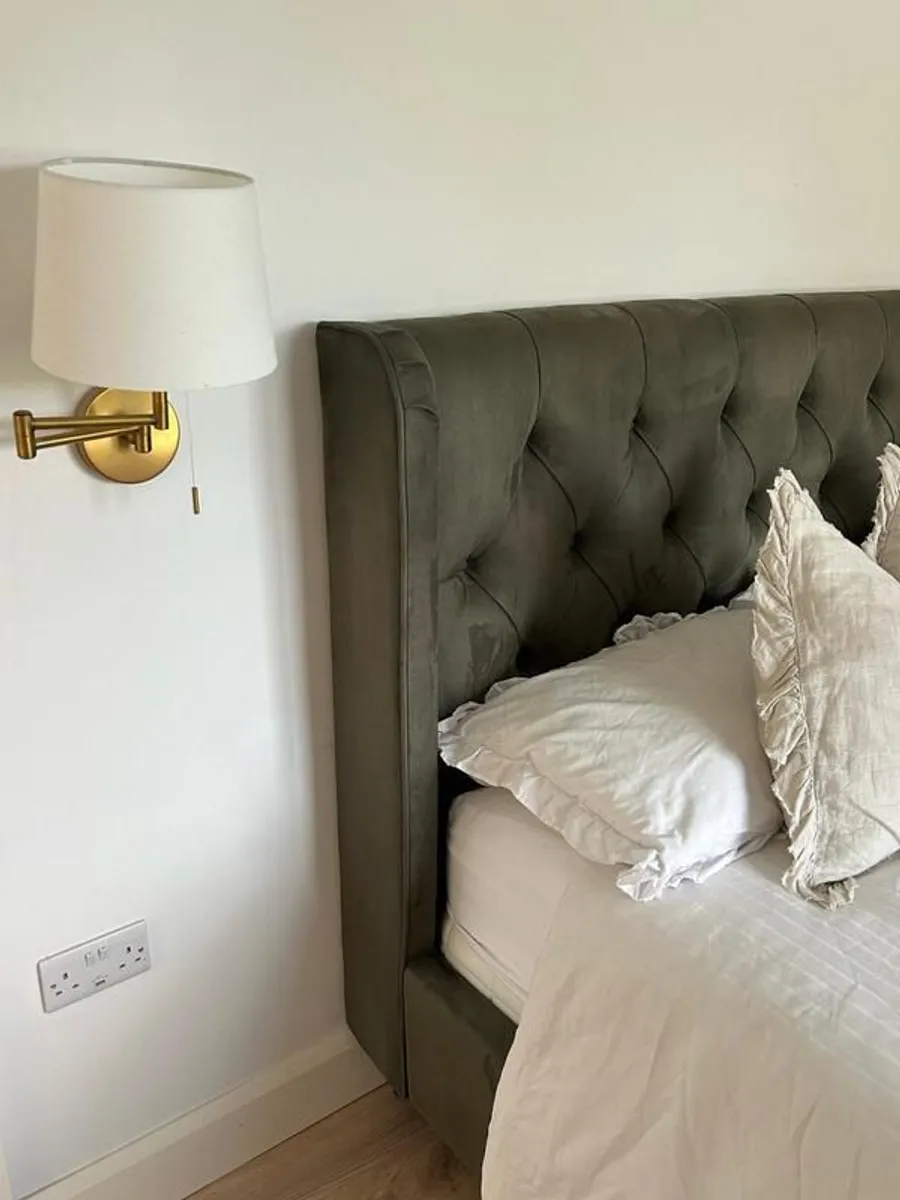 King size bed frame - Image 2