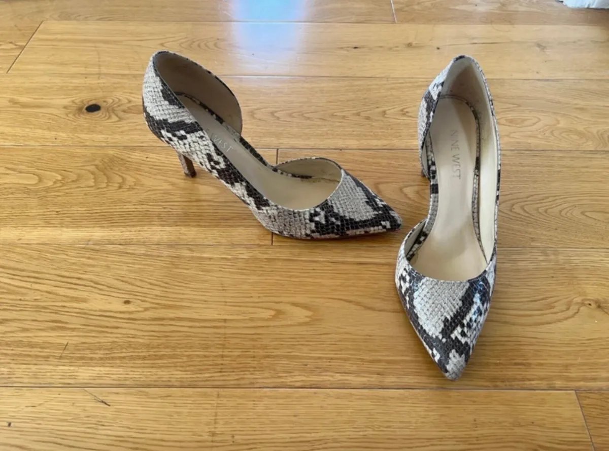 Snake print heels - Image 3