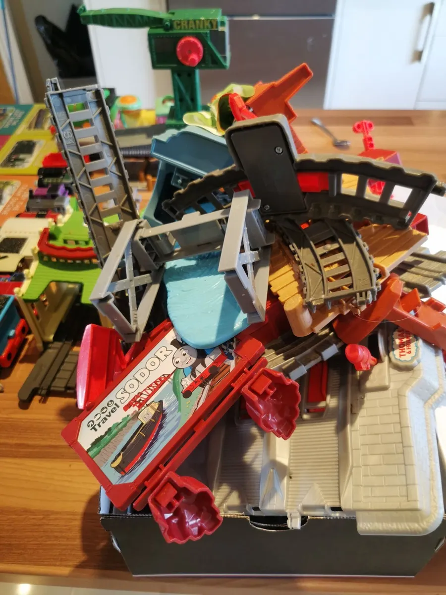 Thomas the tank engine - Image 3