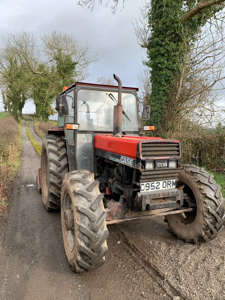 Case 685 4x4 - Image 2