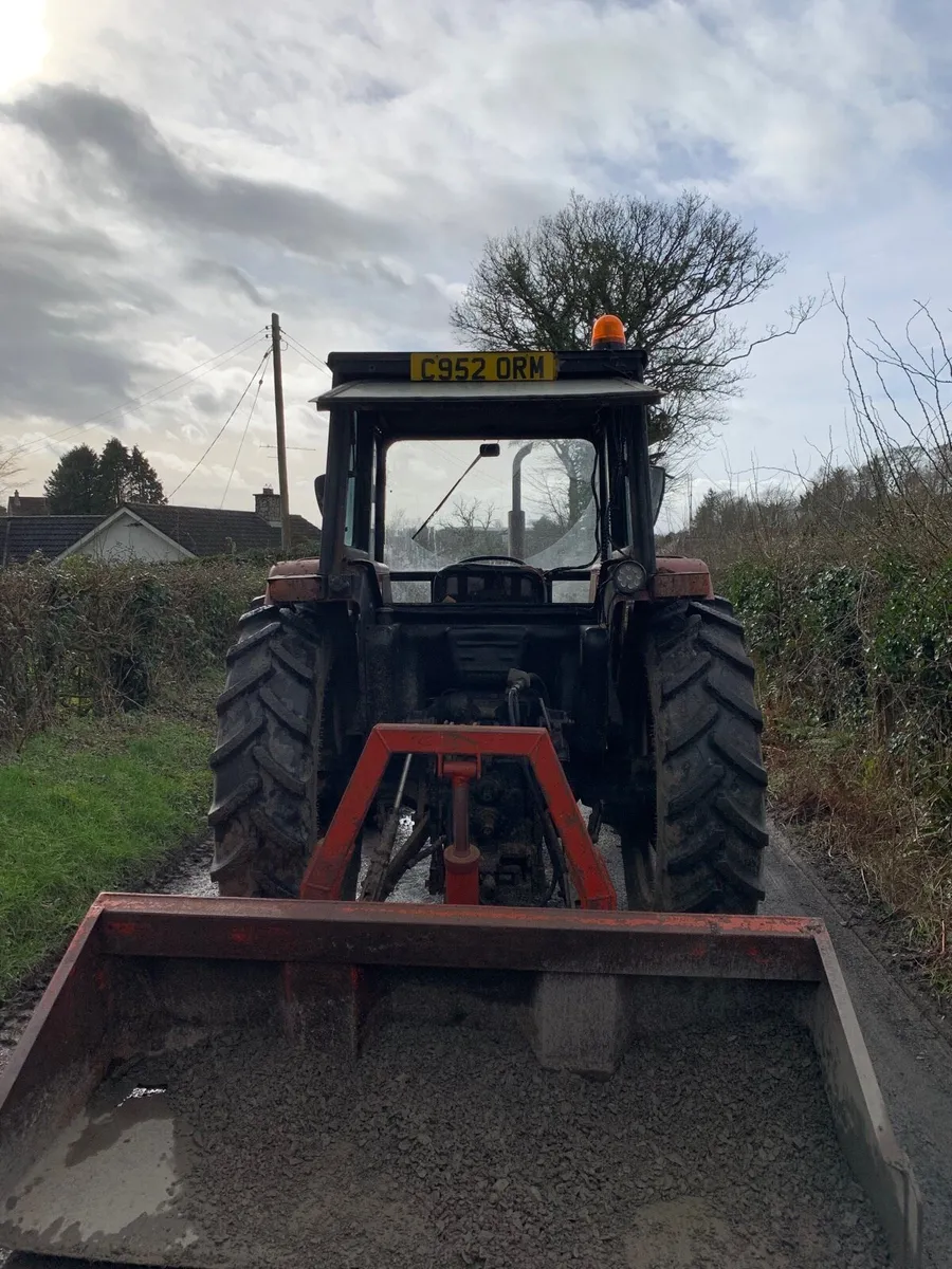 Case 685 4x4 - Image 3