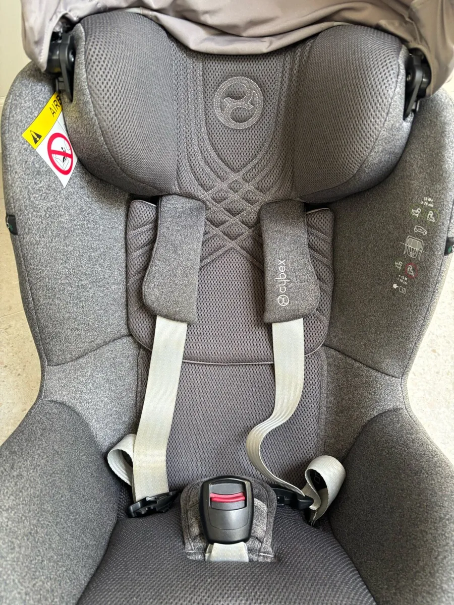 Cybex Sirona T I-Size car seat & isofix base - Image 3