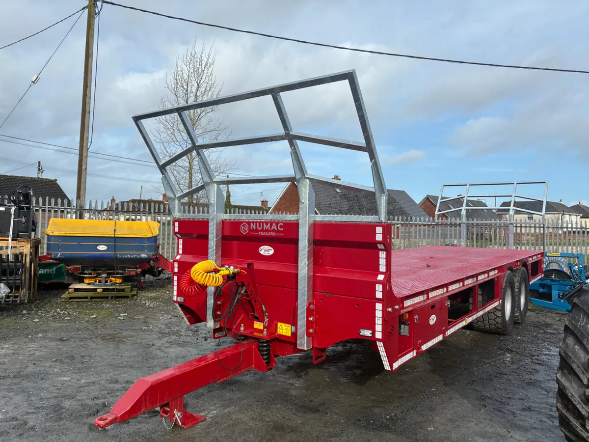Numac 28ft bale trailer - Image 3