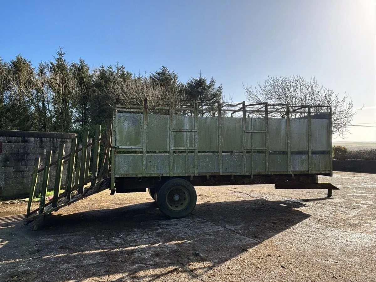 Cattle trailer - Image 4