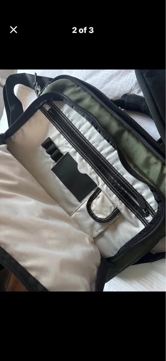 Laptop bag and sleeve - Image 2