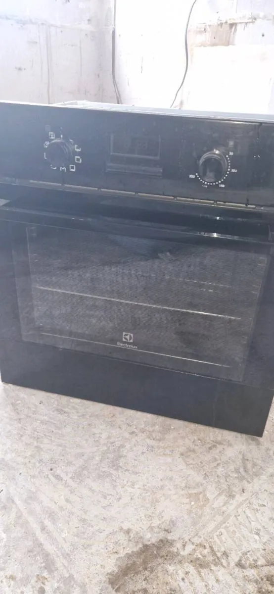 Electrolux Oven and Hob - Image 3