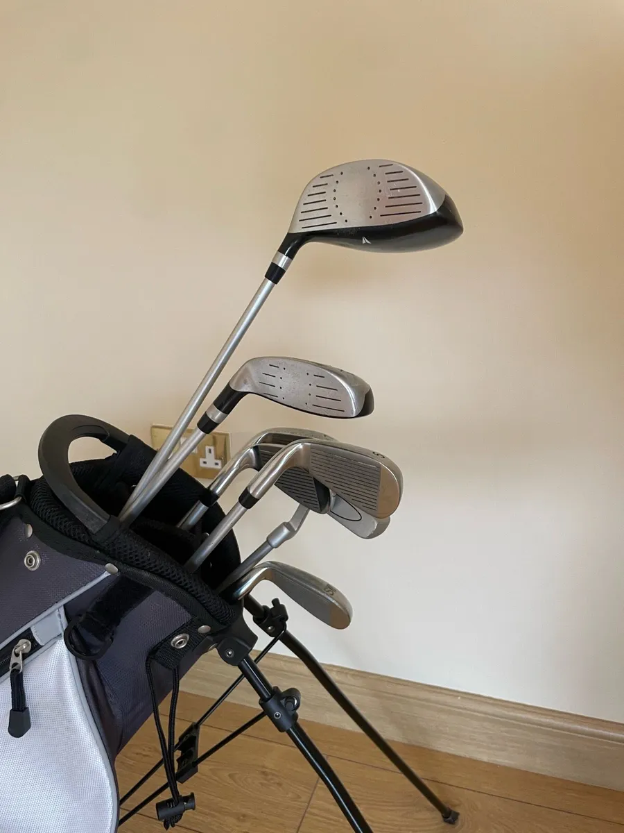 Macrgregor junior golf set send offers - Image 3