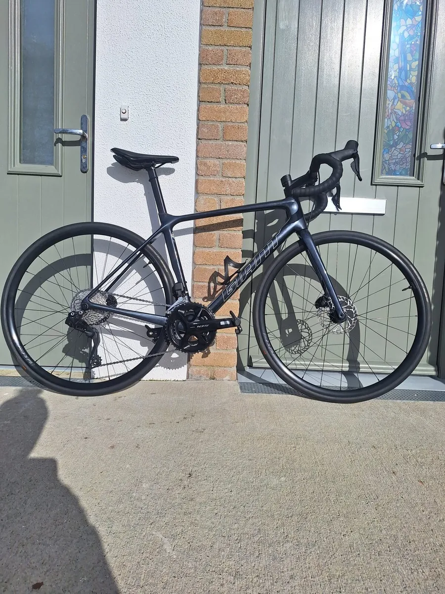 Giant TCR Advanced Disc 1 105 Di2 Medium - Image 1