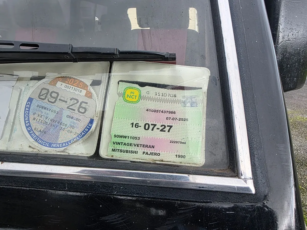 Mitsubishi Pajero 1990 - Image 4