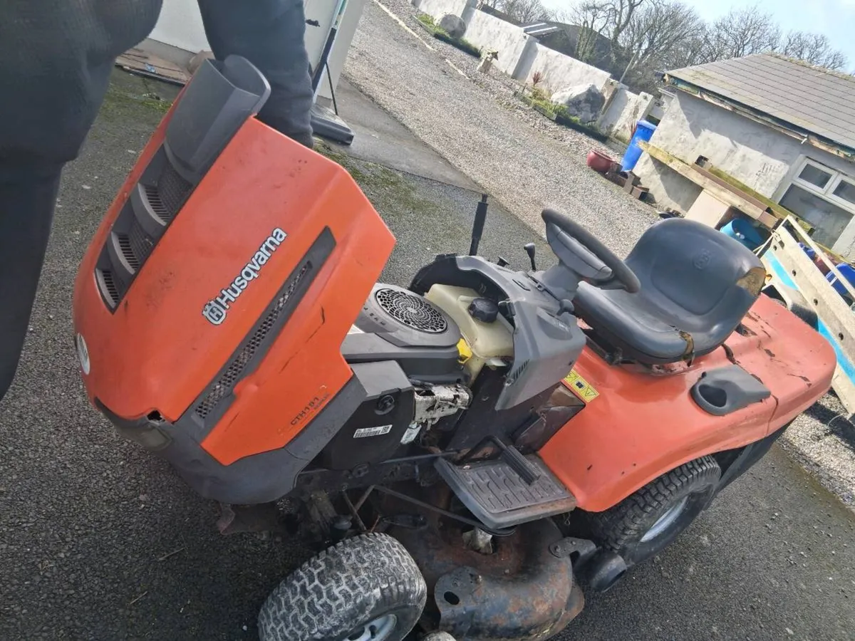 Ride on lawnmower - Image 2