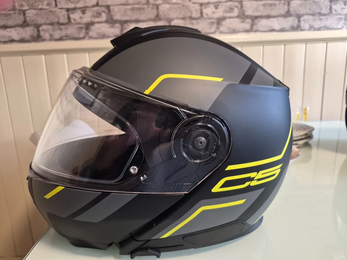Motorbike Helmets - Image 1