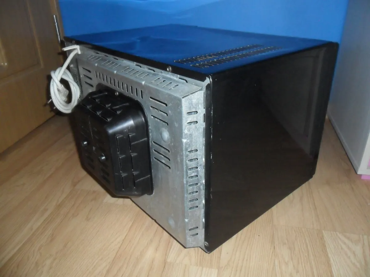 Daewoo Microwave - Image 3