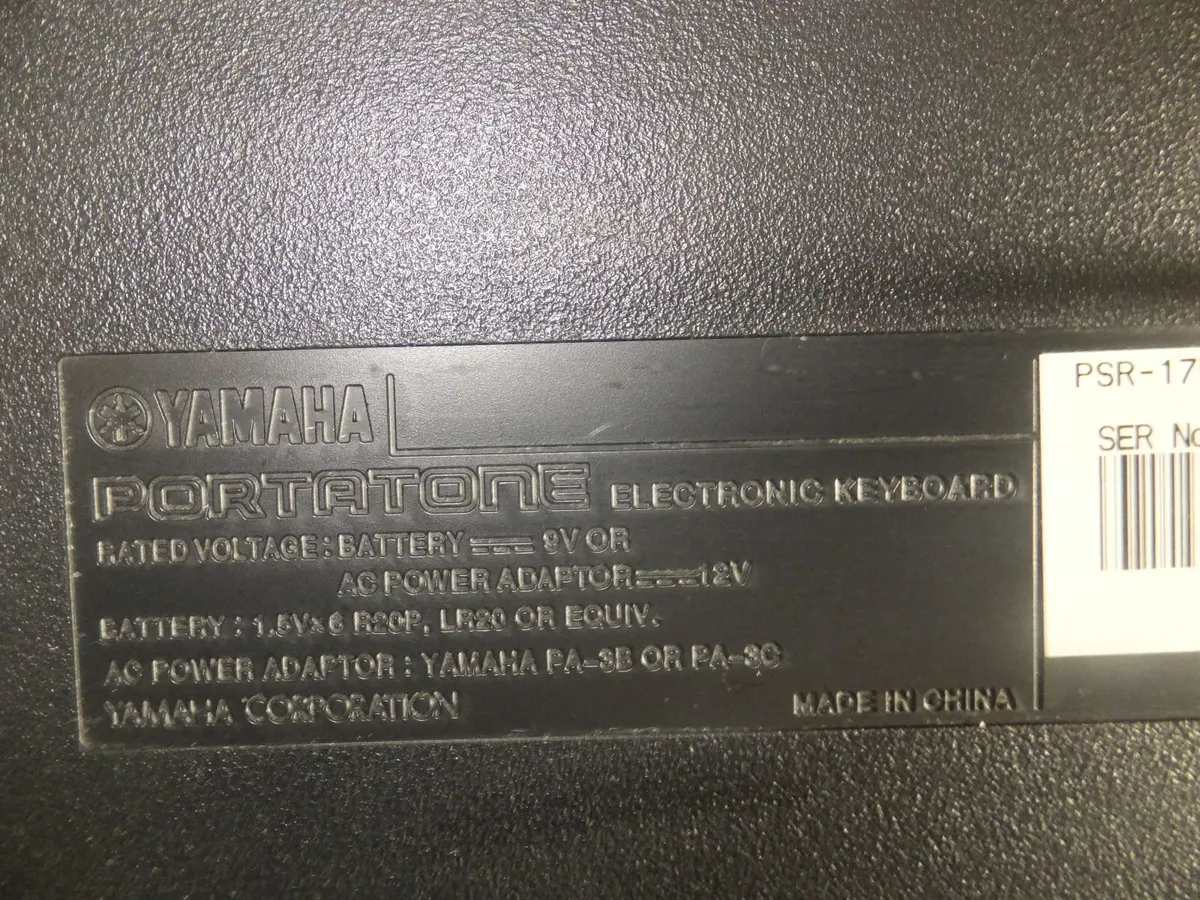 Yamaha portatone music keyboard With stand - Image 3