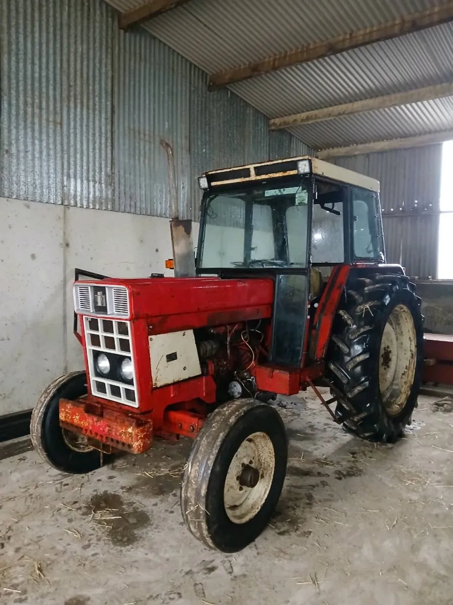 International 784 - Image 1