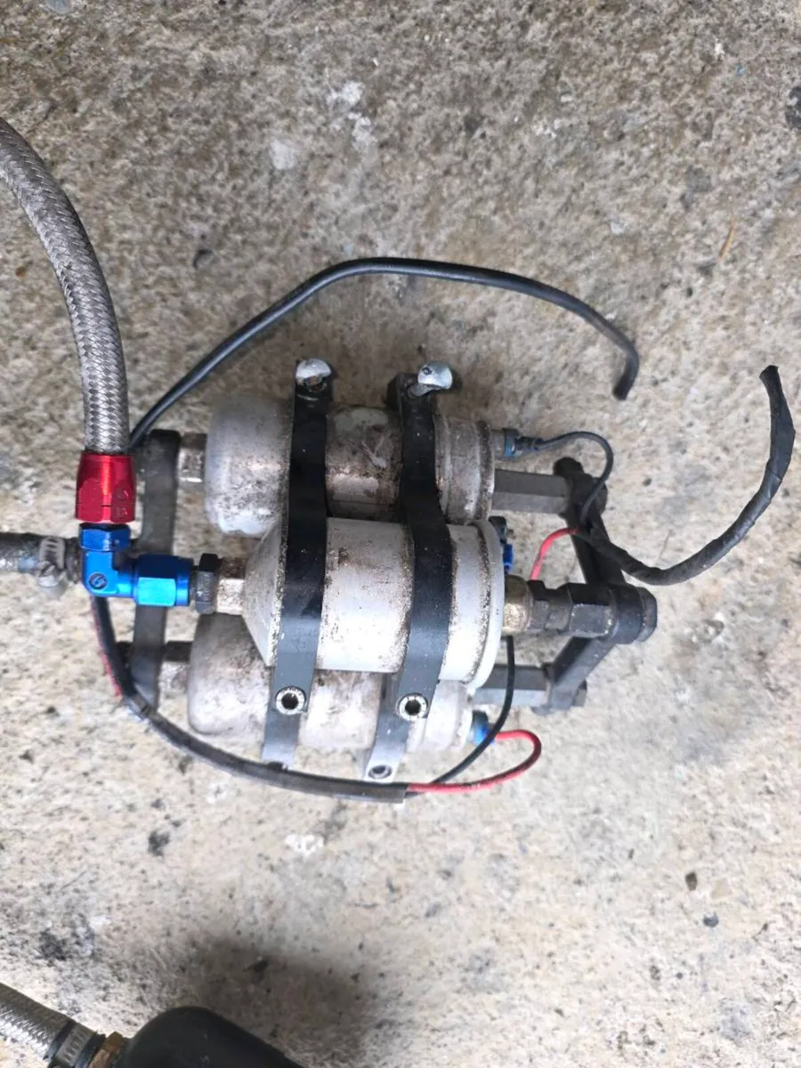 Vauxhall nova  Fuel pumps and swirl pot - Image 2