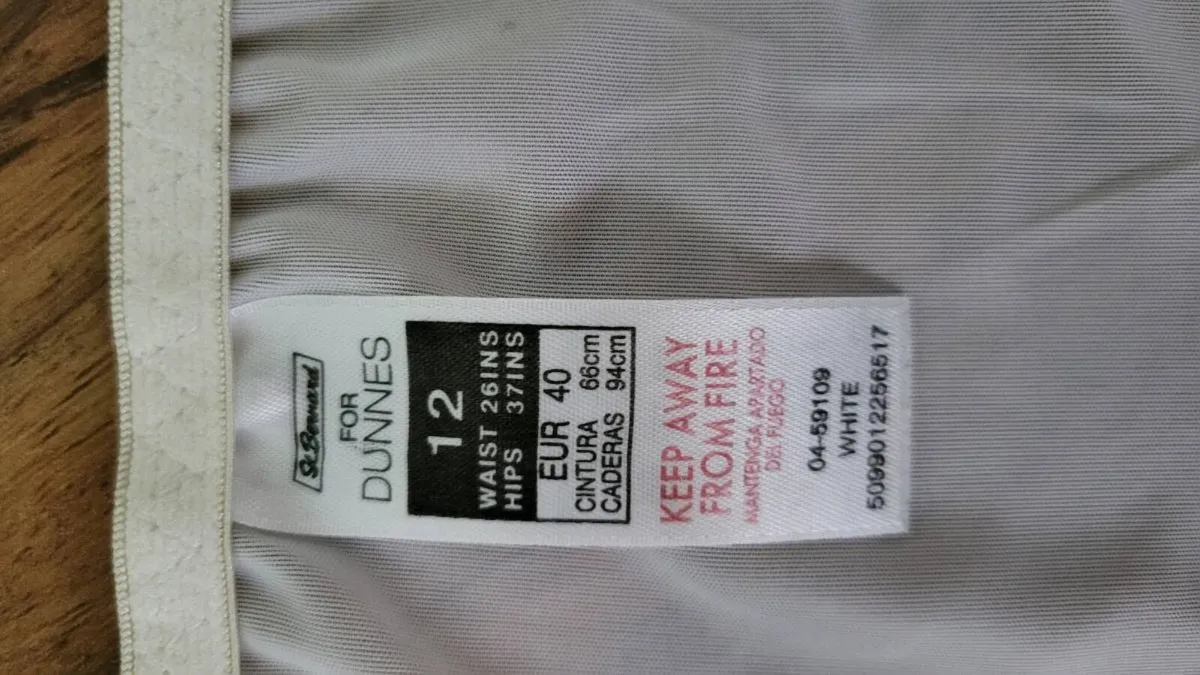 2 half slips - Image 3