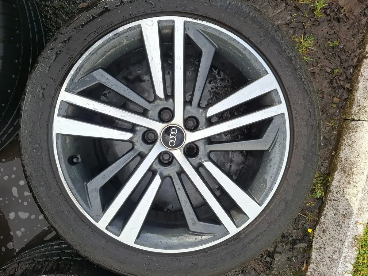 20" Genuine Audi Q5 S Line Alloys with tyres - Image 4