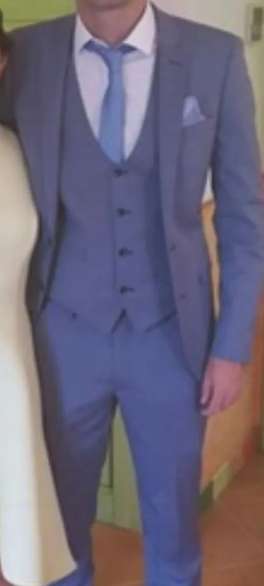 Remus Vomo Suit 38R - Image 3