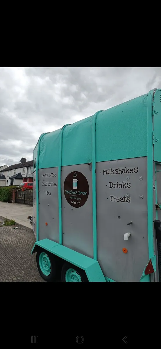 Horse Trailer - Image 3