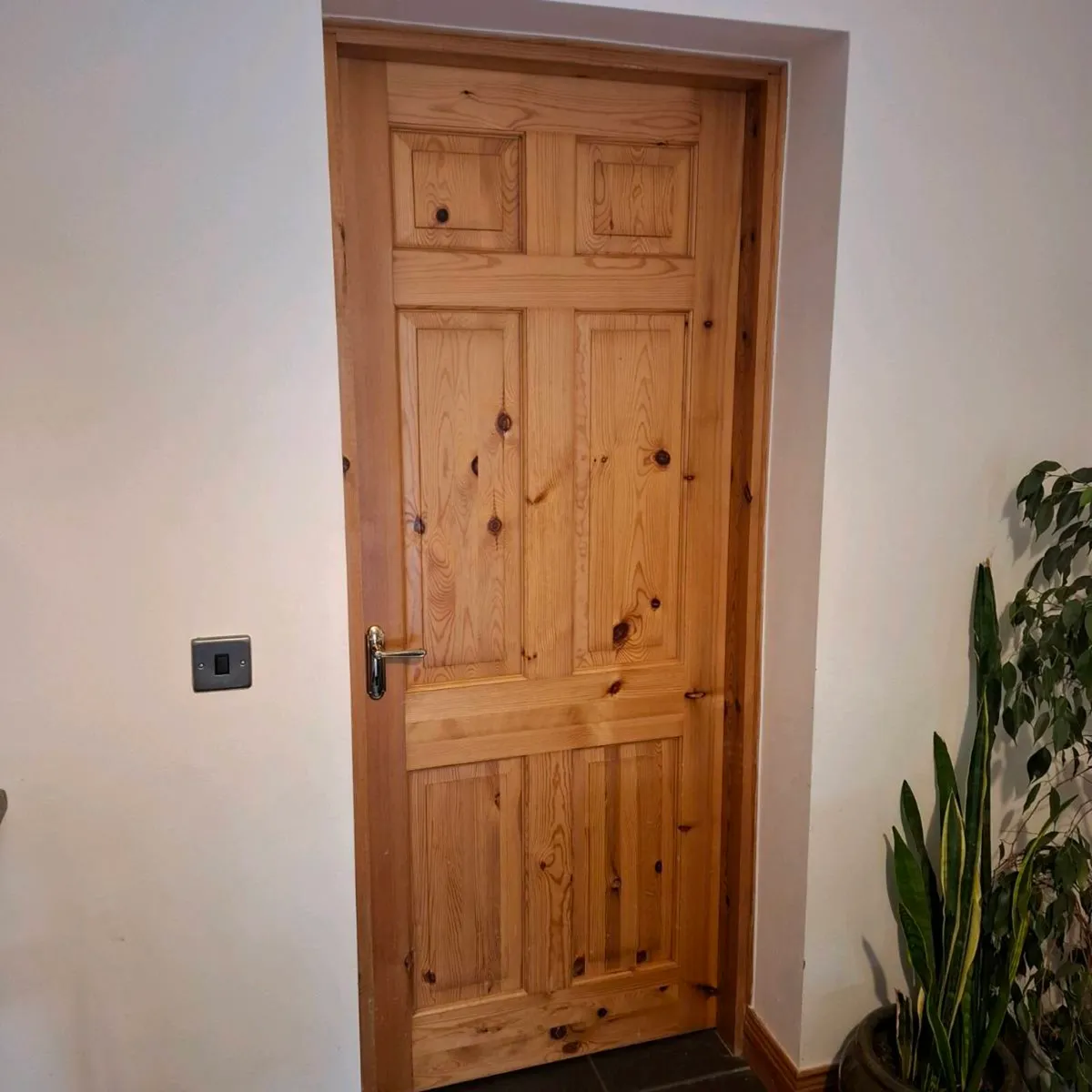 Solid pine internal doors - Image 3