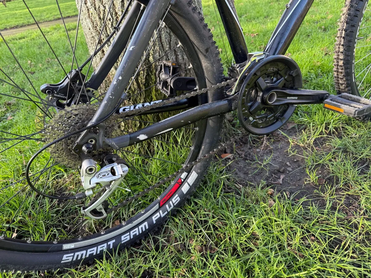 Giant Mountain Bike - Image 4