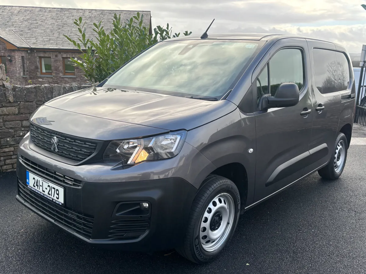 Peugeot Partner Automatic High spec  only 53000km - Image 3