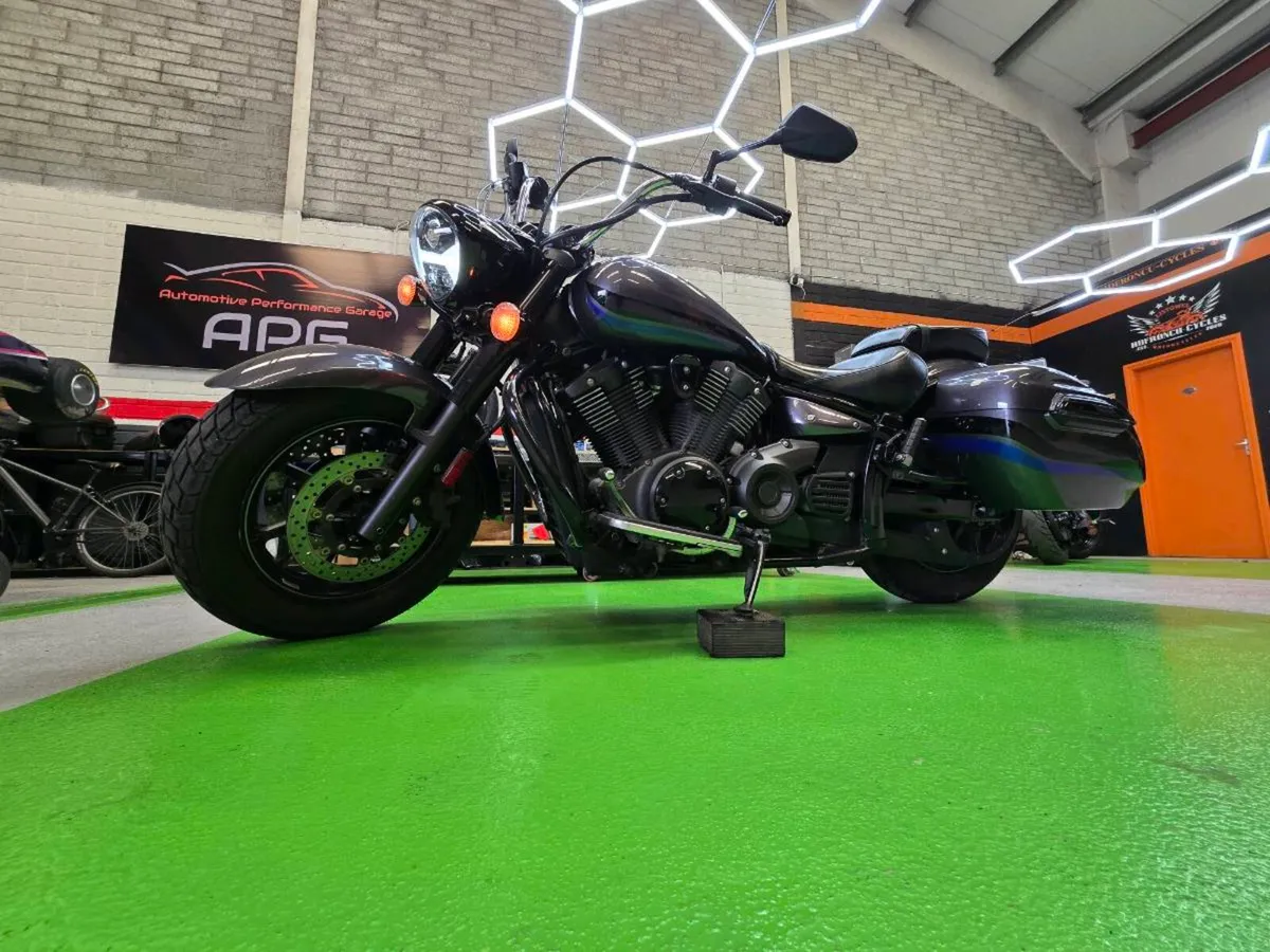 Yamaha XVS 1300 Deluxe - Image 2