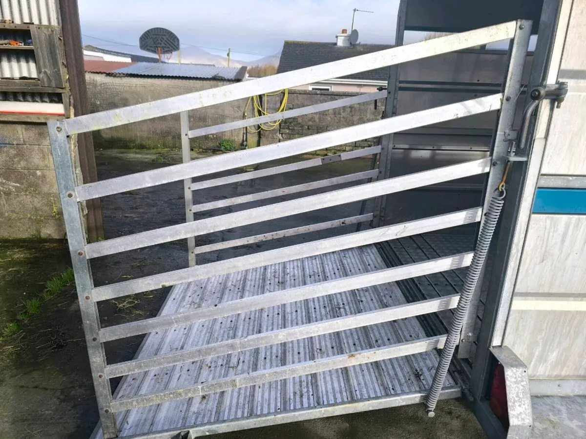 Cattle Trailer - Image 3