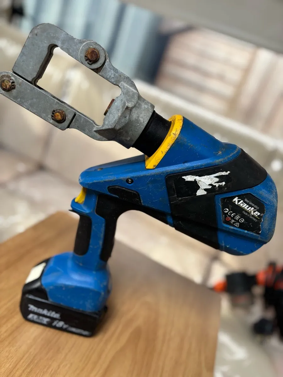 Klauke Hydraulic Crimper 18V - Makita Battery - Image 3