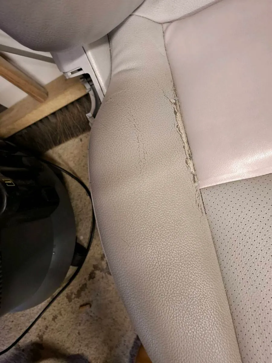 Mercedes ç200 seats - Image 2