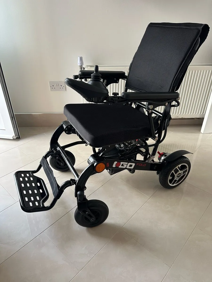 iGo Fold Automatic Folding Electric Wheelchair - Image 1