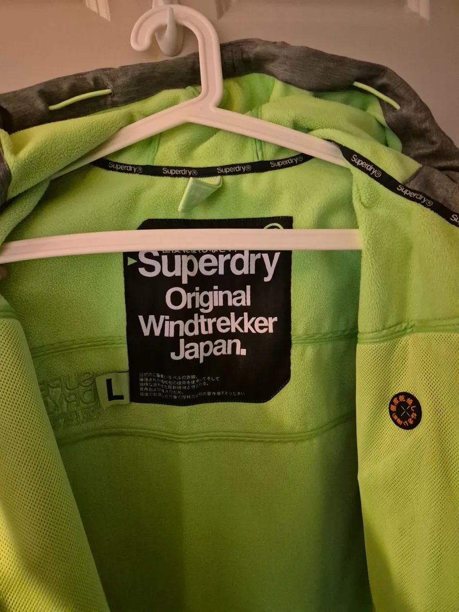 Superdry jacket (suitable for older teenager) - Image 3