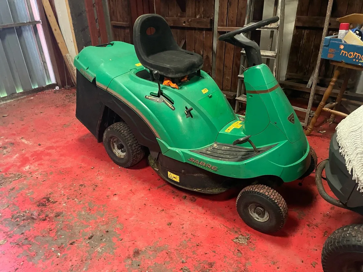 Ride on mower - Image 1