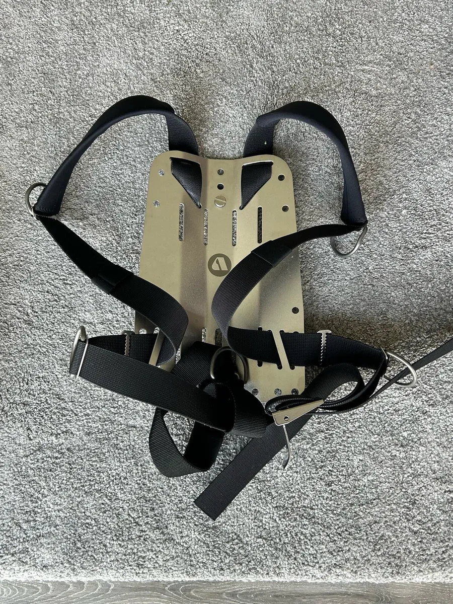 Apeks WTX-D45 Wing, harness & backplate - Image 3