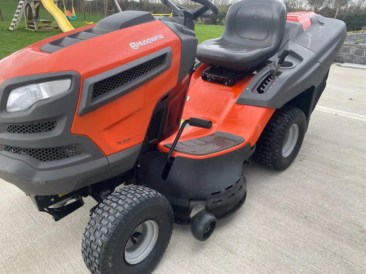 Husqvarna ride on mower - Image 1