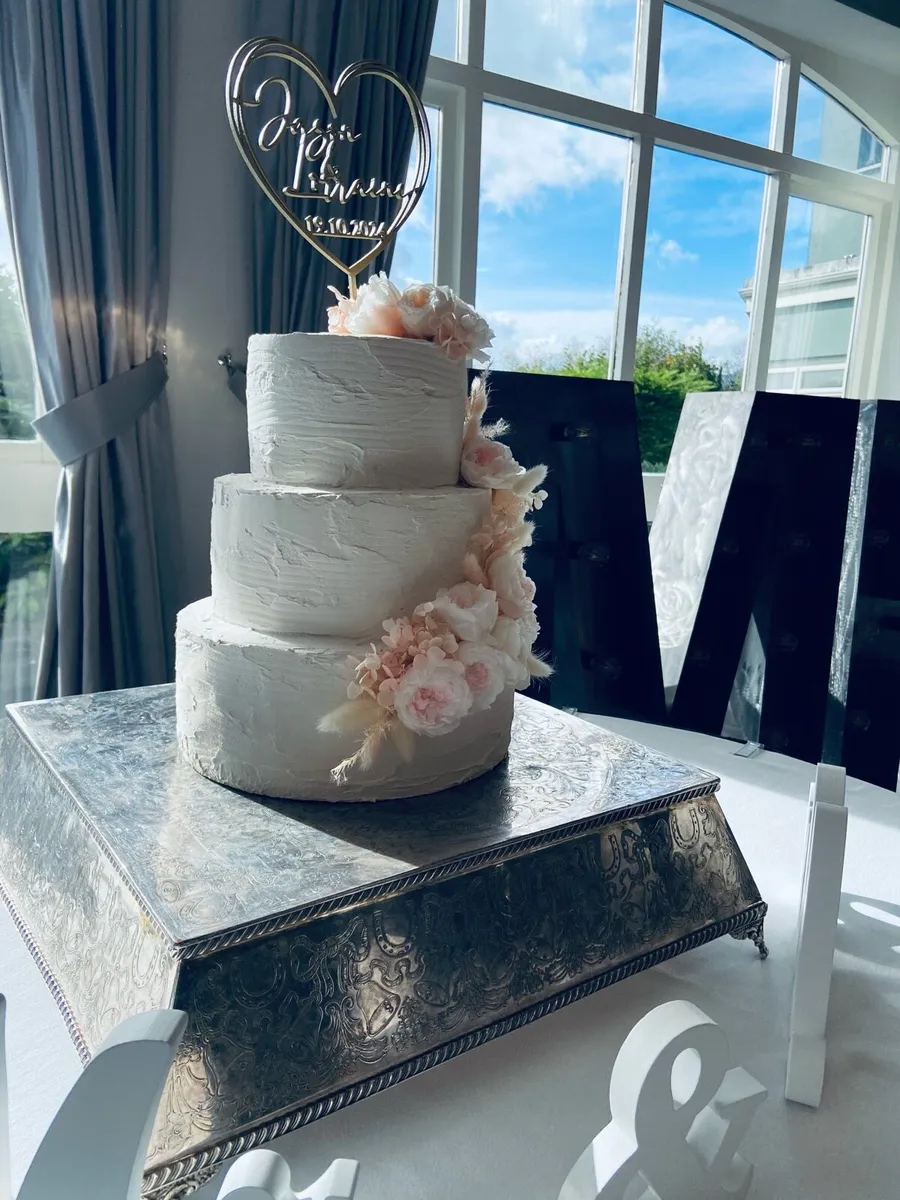 Face wedding cake - Image 2