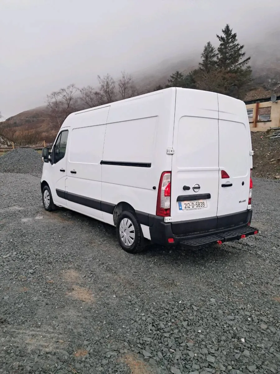 2021 nissan nv 400 l2h2 van - Image 4